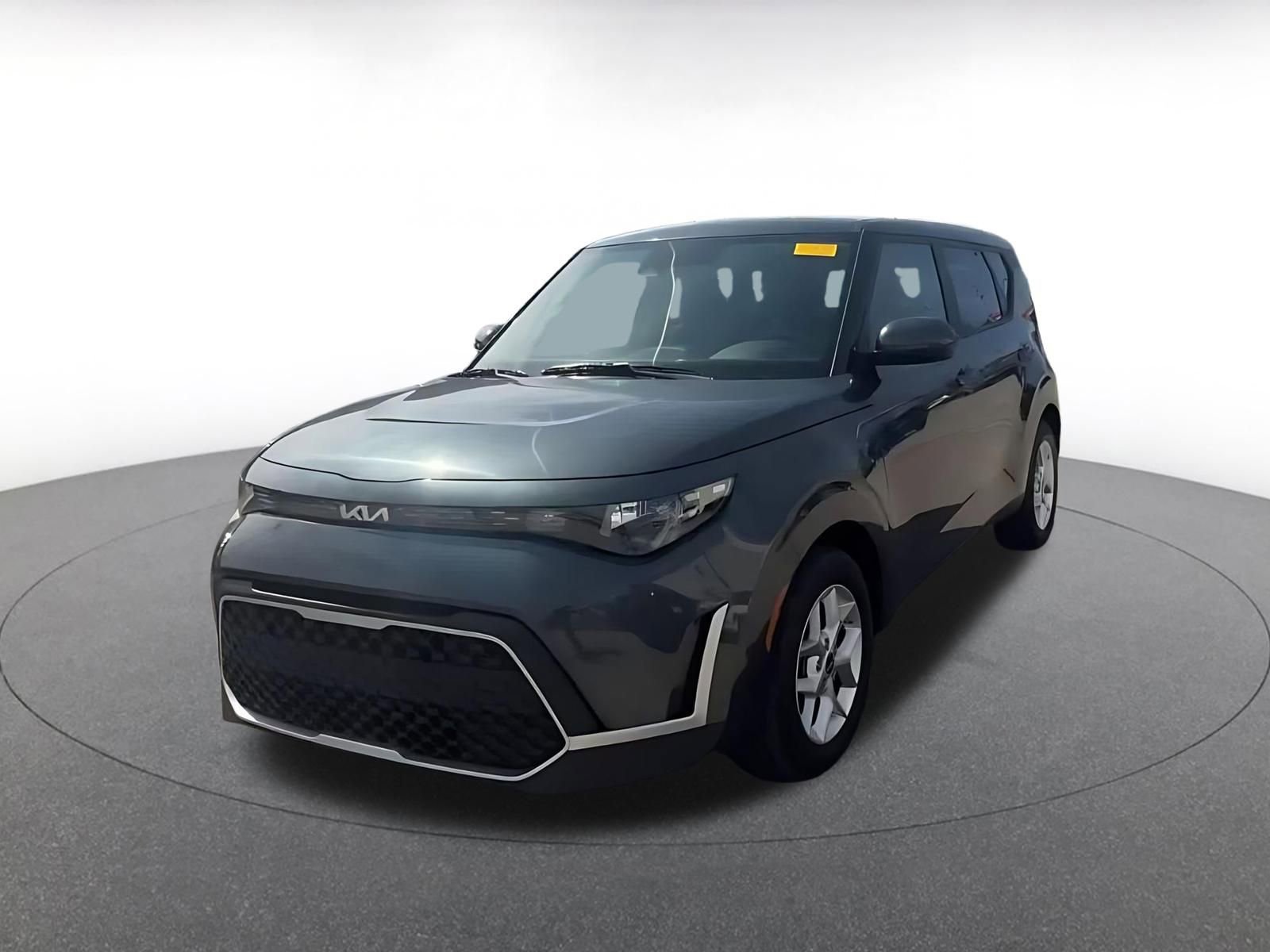 Used 2025 Kia Soul LX w/ LX Technology Package image 7
