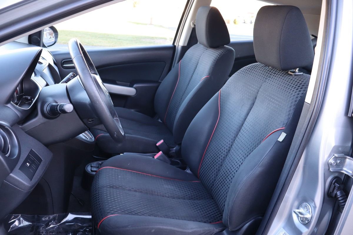 Used 2012 MAZDA MAZDA2 Touring image 22