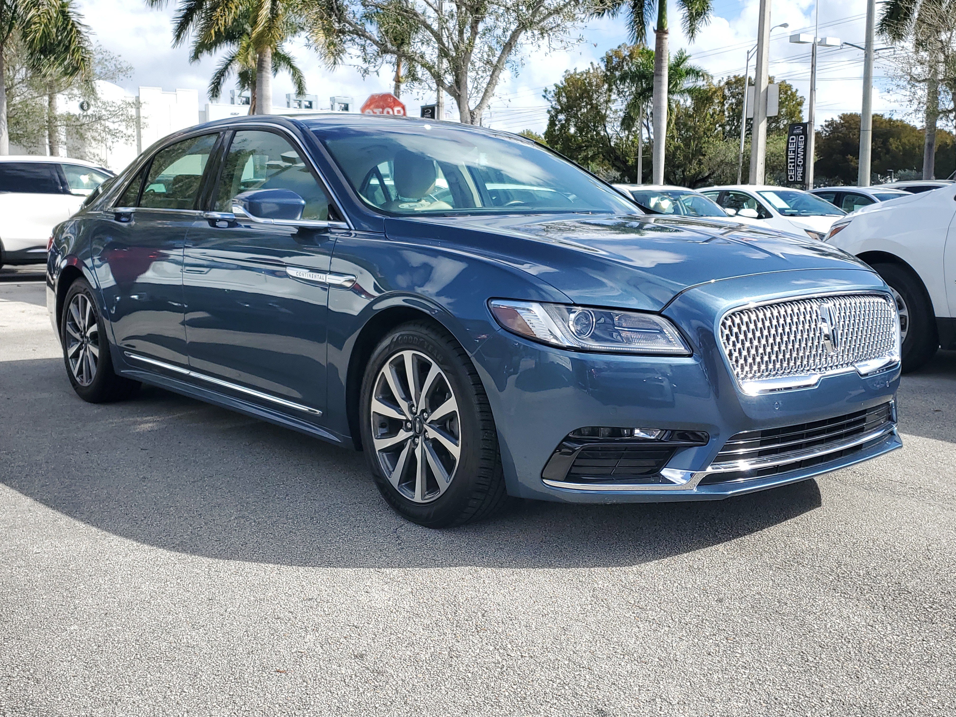 Used 2018 Lincoln Continental Premiere image 23