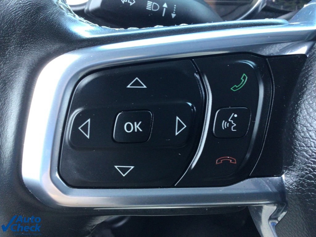 Used 2022 Jeep Wrangler Unlimited Sahara w/ Cold Weather Group image 18