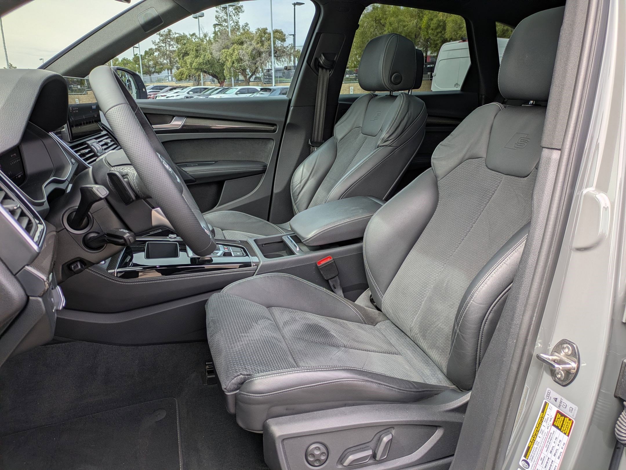 Used 2022 Audi SQ5 Premium Plus image 25