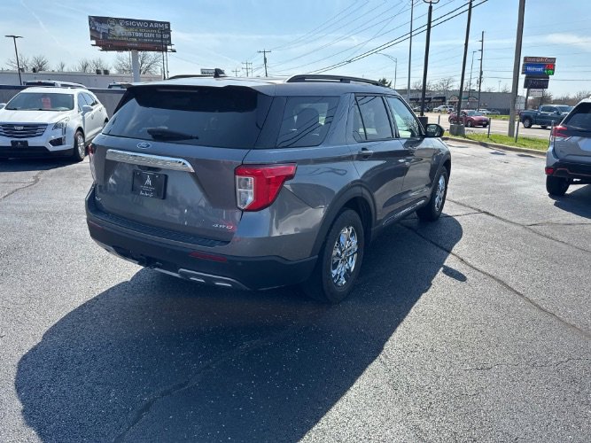Used 2021 Ford Explorer XLT w/ Equipment Group 202A image 17