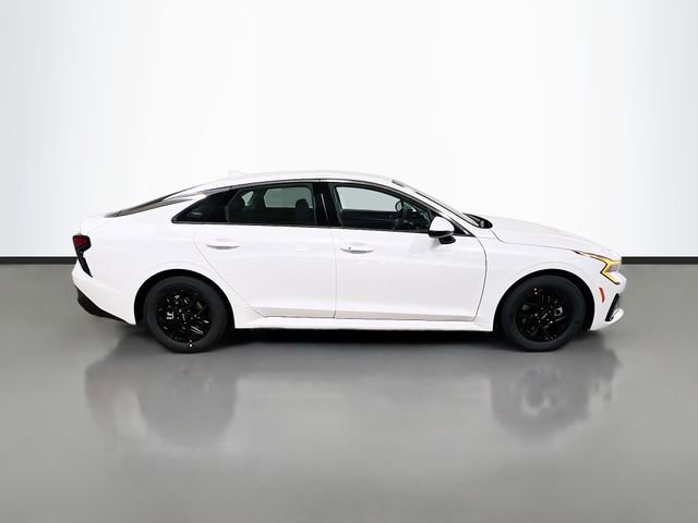 New 2026 Kia K5 LXS image 8