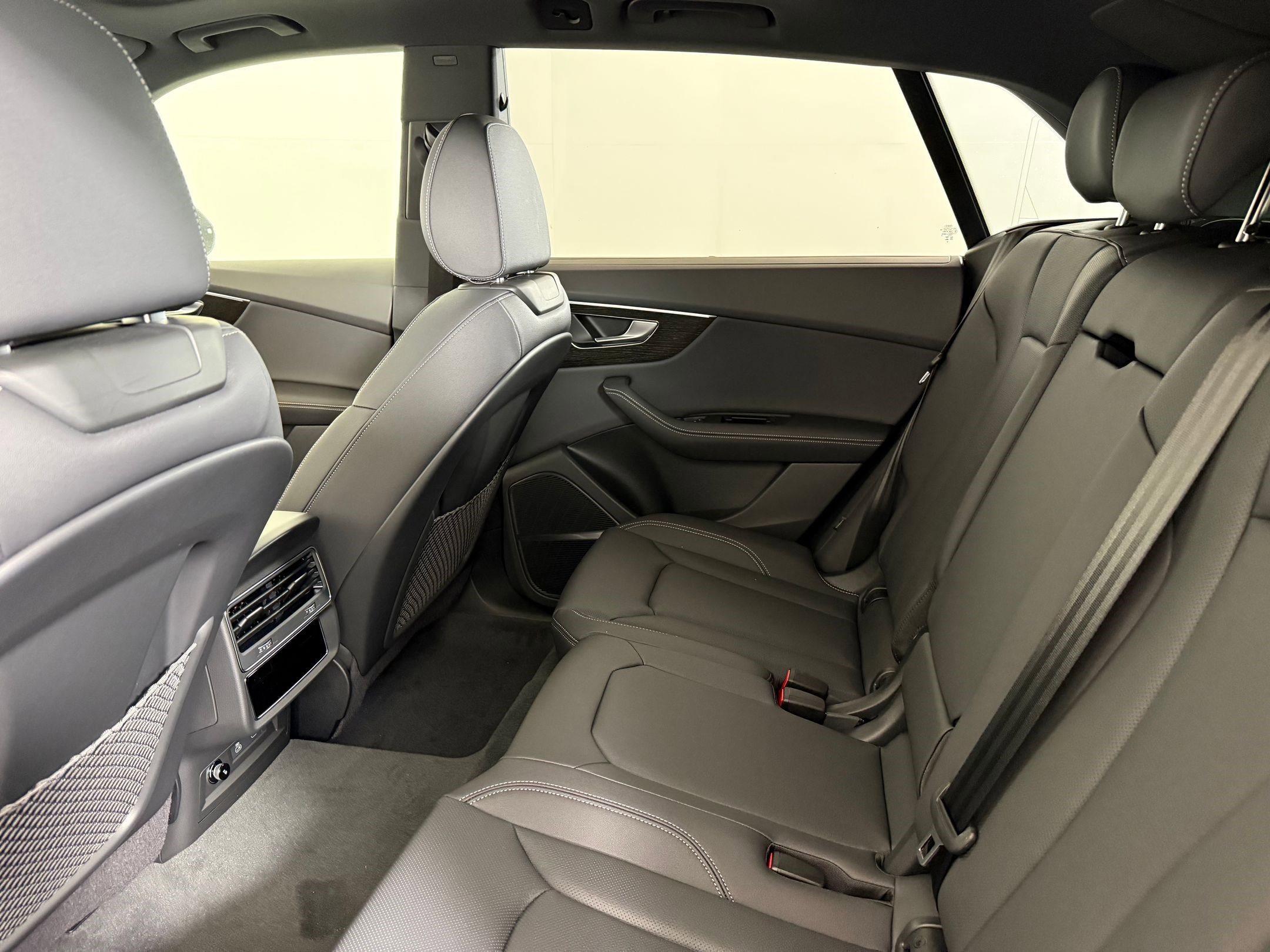 New 2026 Audi Q8 Premium Plus image 27