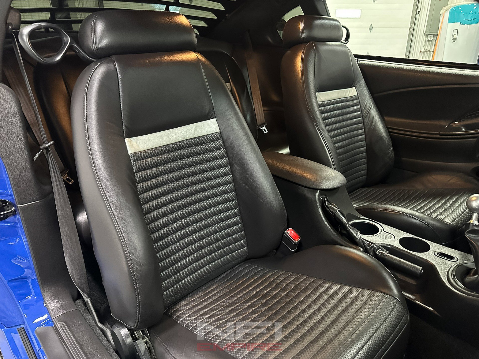 Used 2004 Ford Mustang Mach 1 RWD image 37