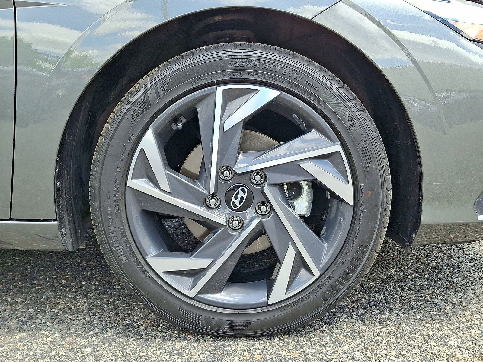 Used 2025 Hyundai Elantra Sport FWD image 32