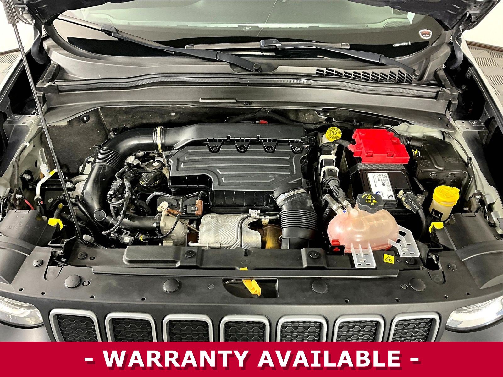 Used 2023 Jeep Renegade Latitude AWD/4WD image 24