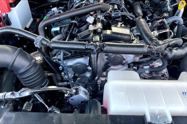 Certified 2025 Toyota 4Runner SR5 AWD/4WD image 33