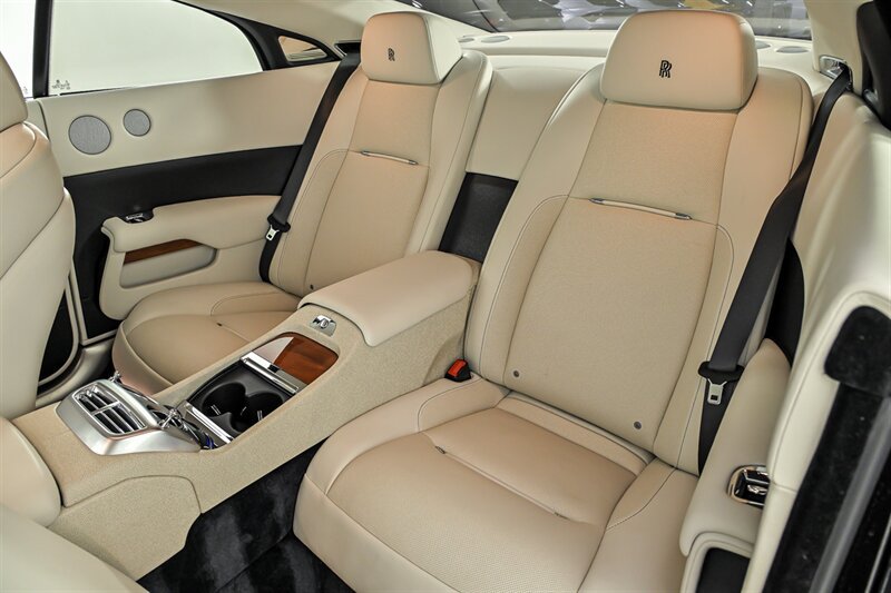 Used 2015 Rolls-Royce Wraith RWD image 21