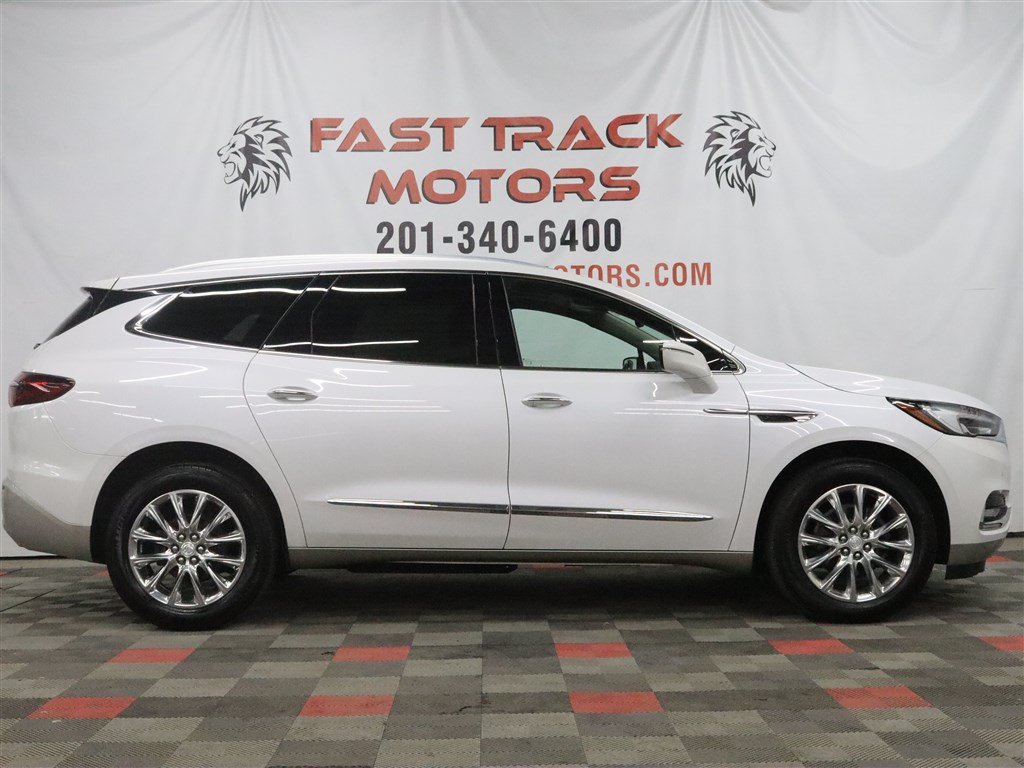 Used 2021 Buick Enclave Premium w/ Sun and Sites Package AWD/4WD image 4