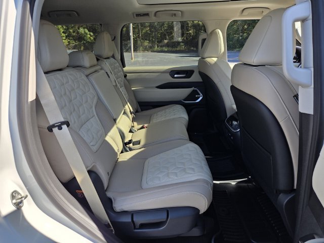 New 2027 Nissan Armada Platinum AWD/4WD image 12