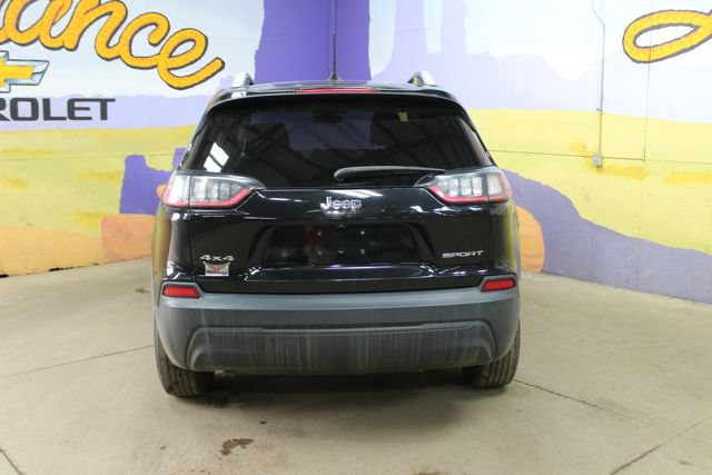 Used 2019 Jeep Cherokee Sport w/ Cold Weather Group AWD/4WD image 3