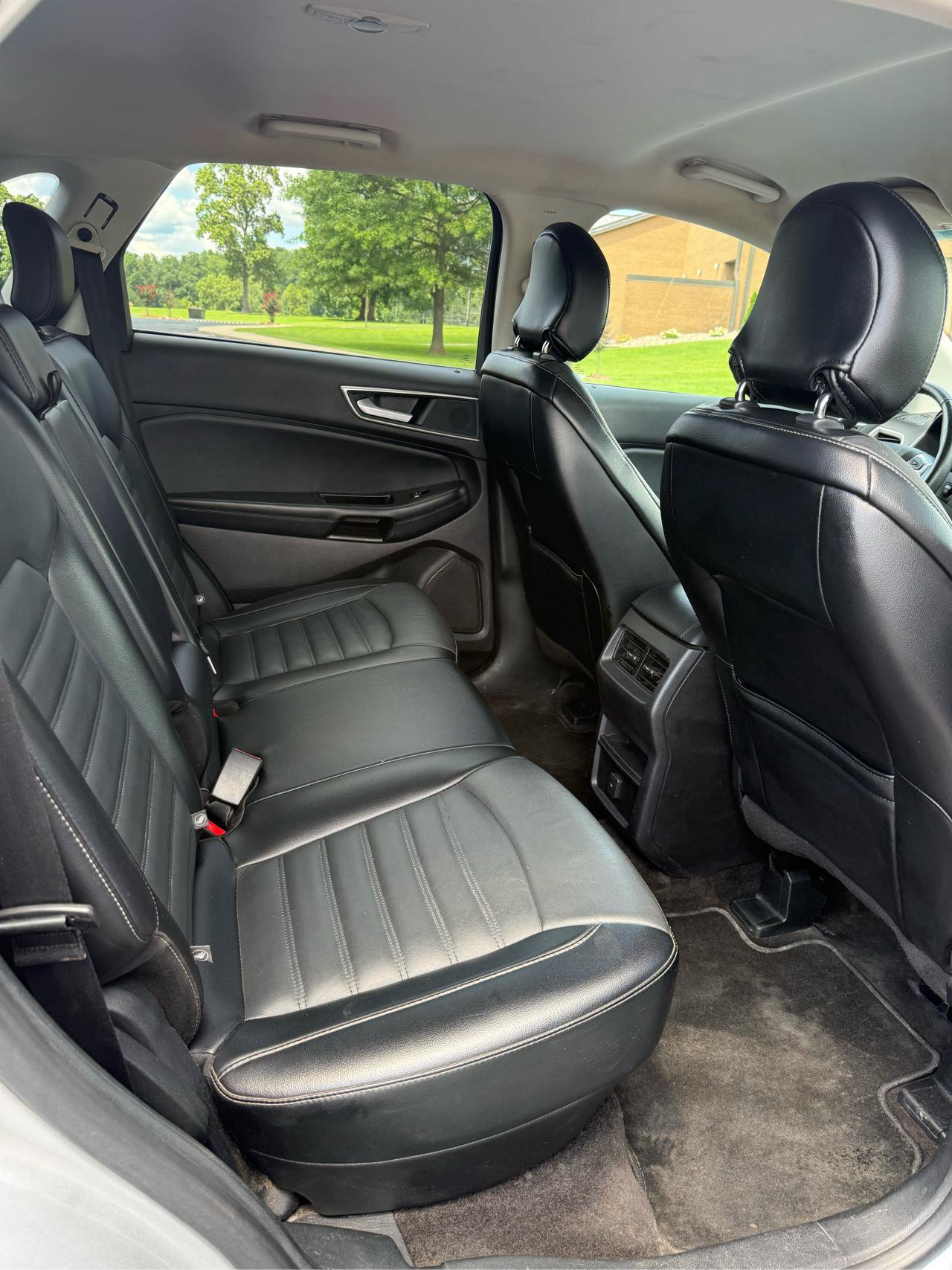 Used 2018 Ford Edge SEL w/ Equipment Group 201A FWD image 13