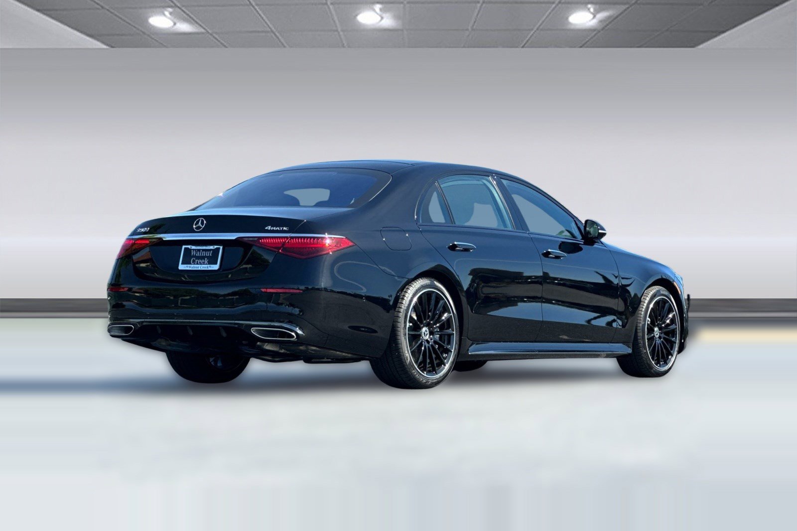New 2026 Mercedes-Benz S 500 4MATIC image 9