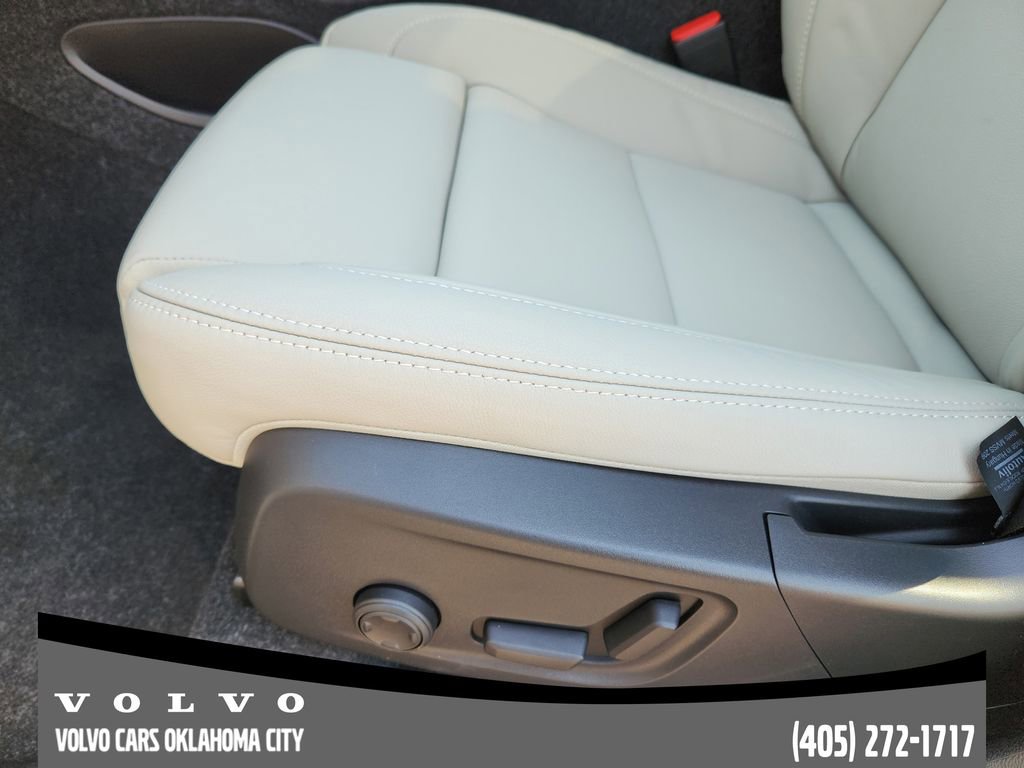 New 2026 Volvo XC40 B4 Plus w/ Protection Package Premier image 23