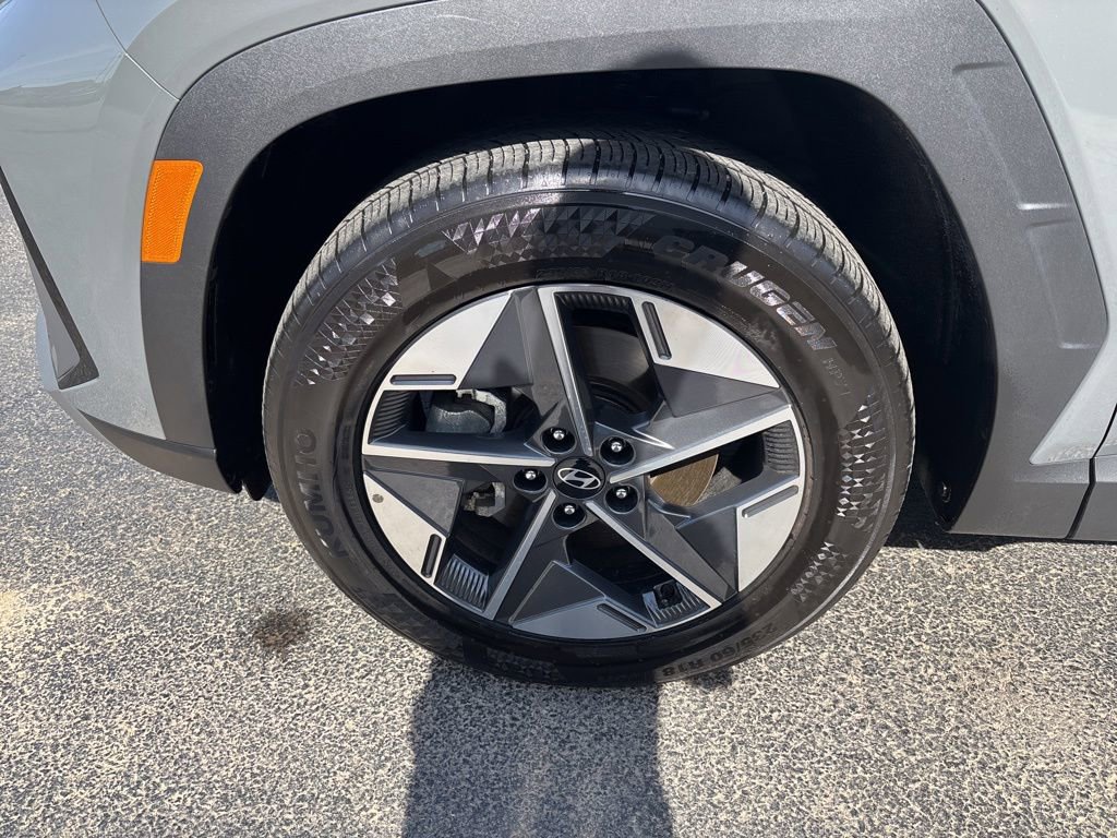Certified 2025 Hyundai Tucson SEL AWD/4WD image 10