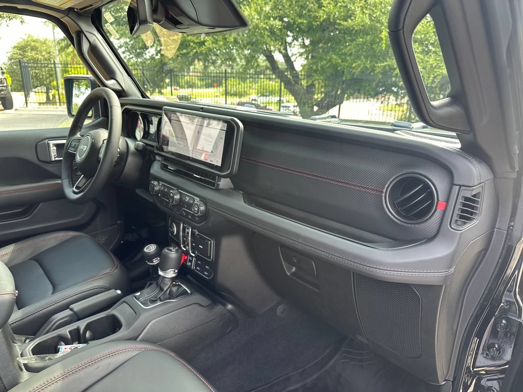Used 2026 Jeep Wrangler Unlimited Rubicon AWD/4WD image 69