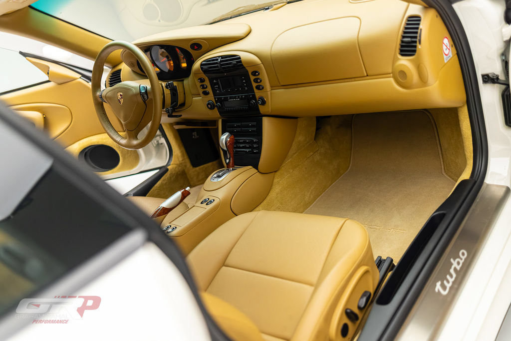 Used 2001 Porsche 911 Turbo AWD/4WD image 32