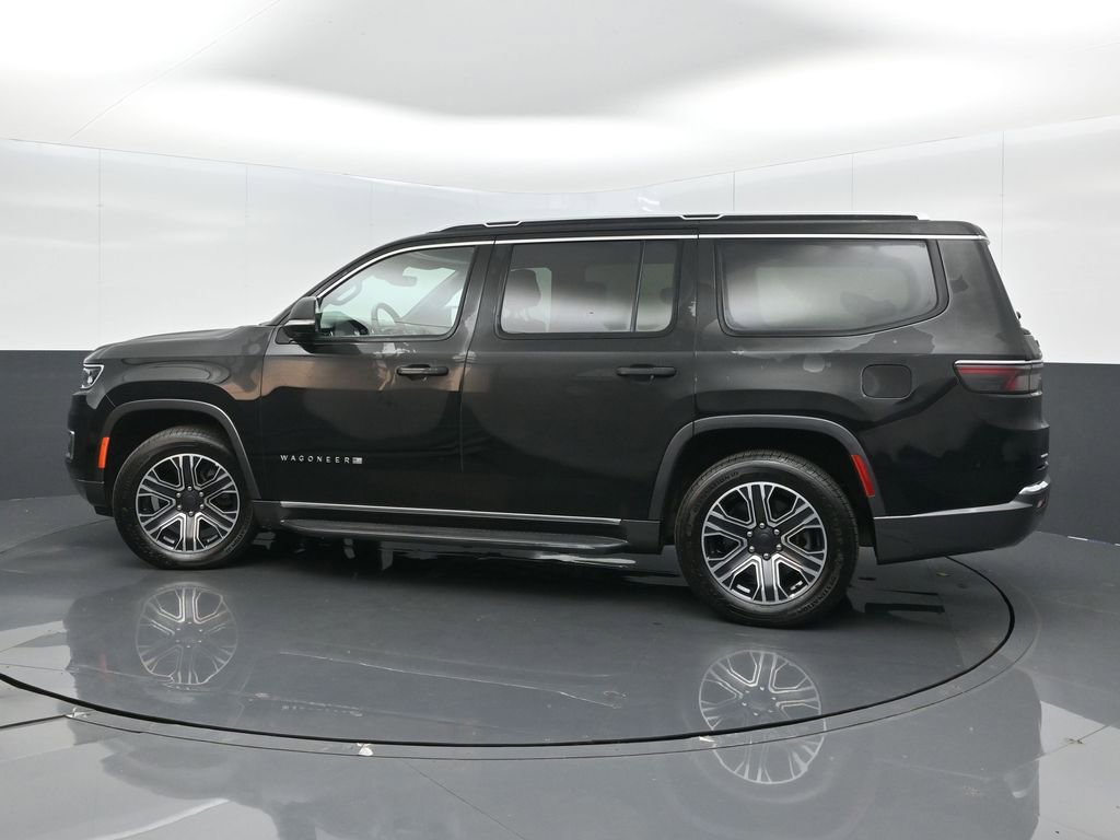 Used 2022 Jeep Wagoneer Series III w/ Flexible Seating Group image 5