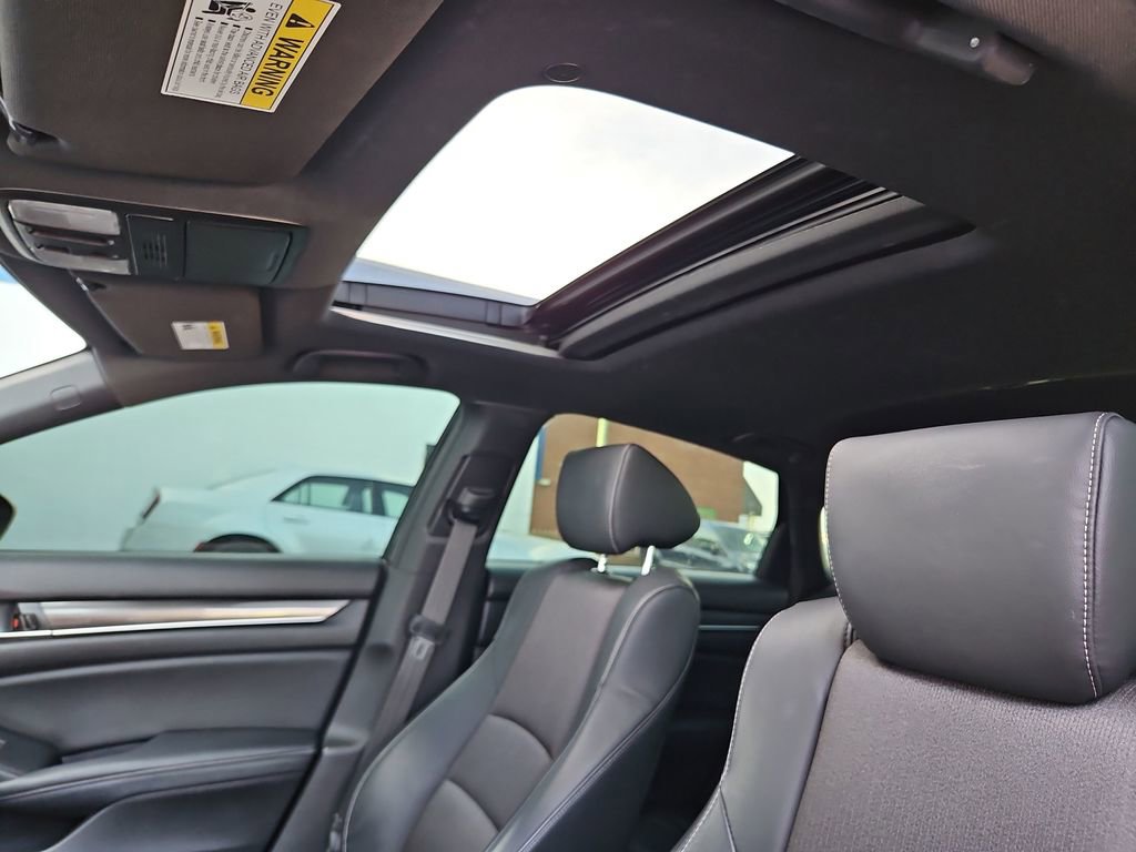 Used 2018 Honda Accord Sport image 22