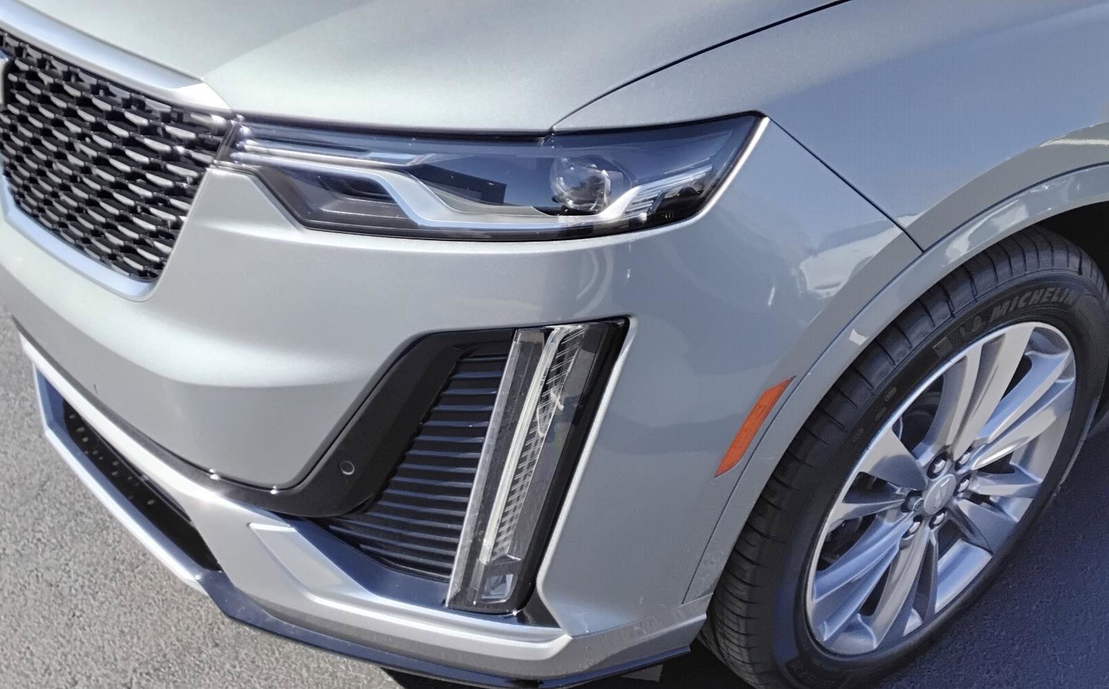 Used 2023 Cadillac XT6 Premium Luxury image 8