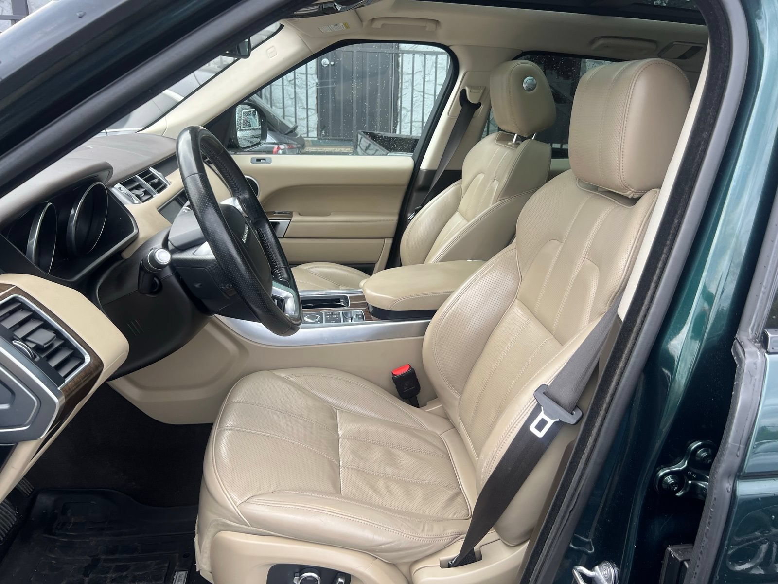 Used 2016 Land Rover Range Rover Sport HSE AWD/4WD image 10