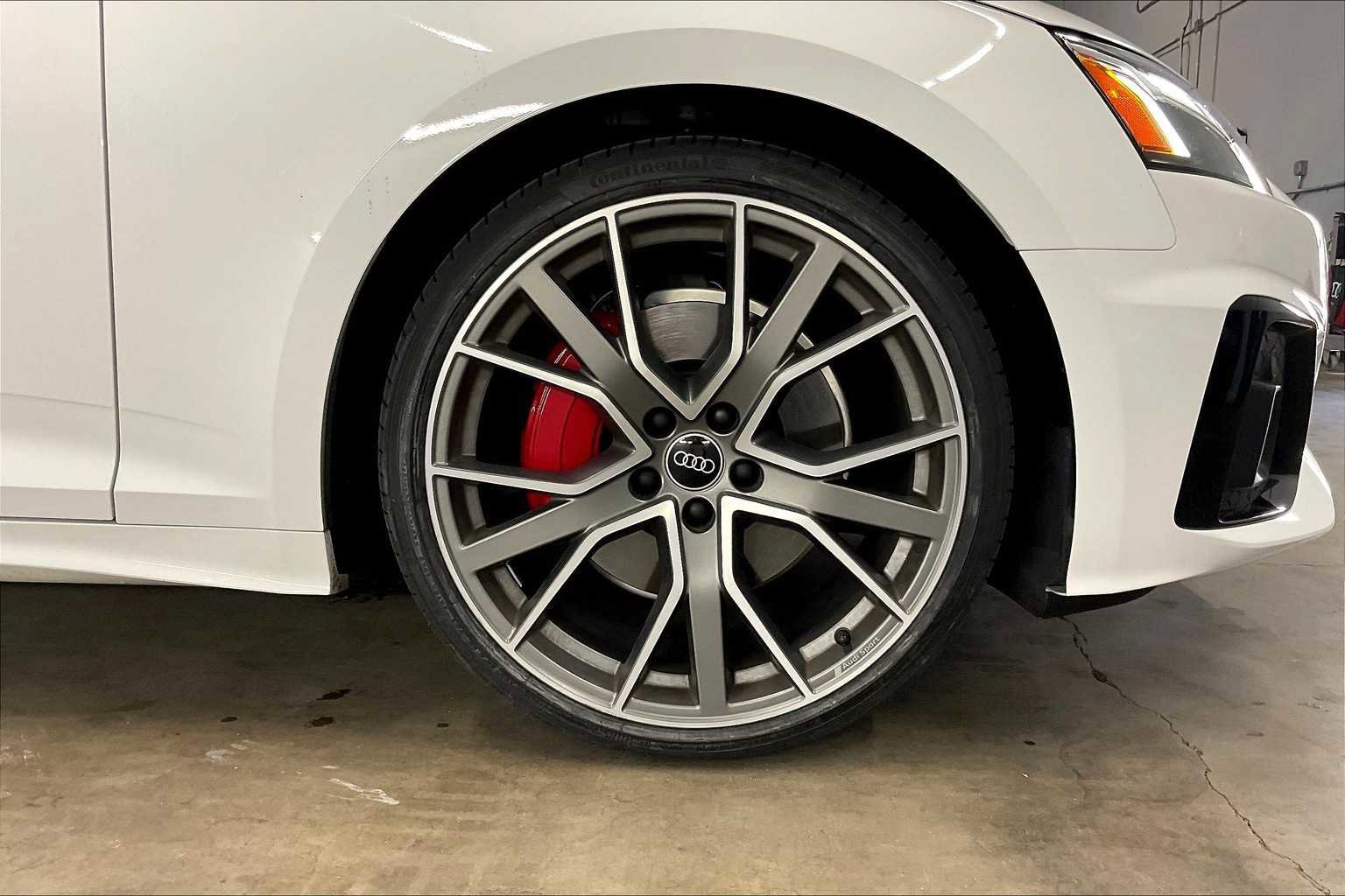 Used 2025 Audi A5 2.0T Premium Plus w/ Premium Plus image 12