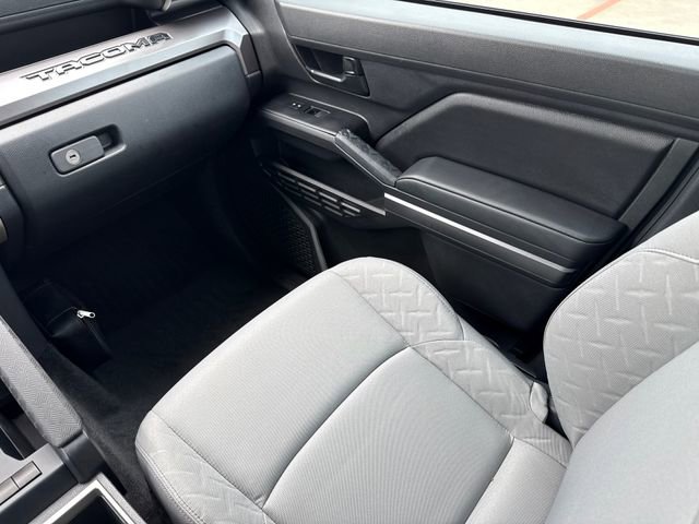 Used 2024 Toyota Tacoma SR5 AWD/4WD image 16