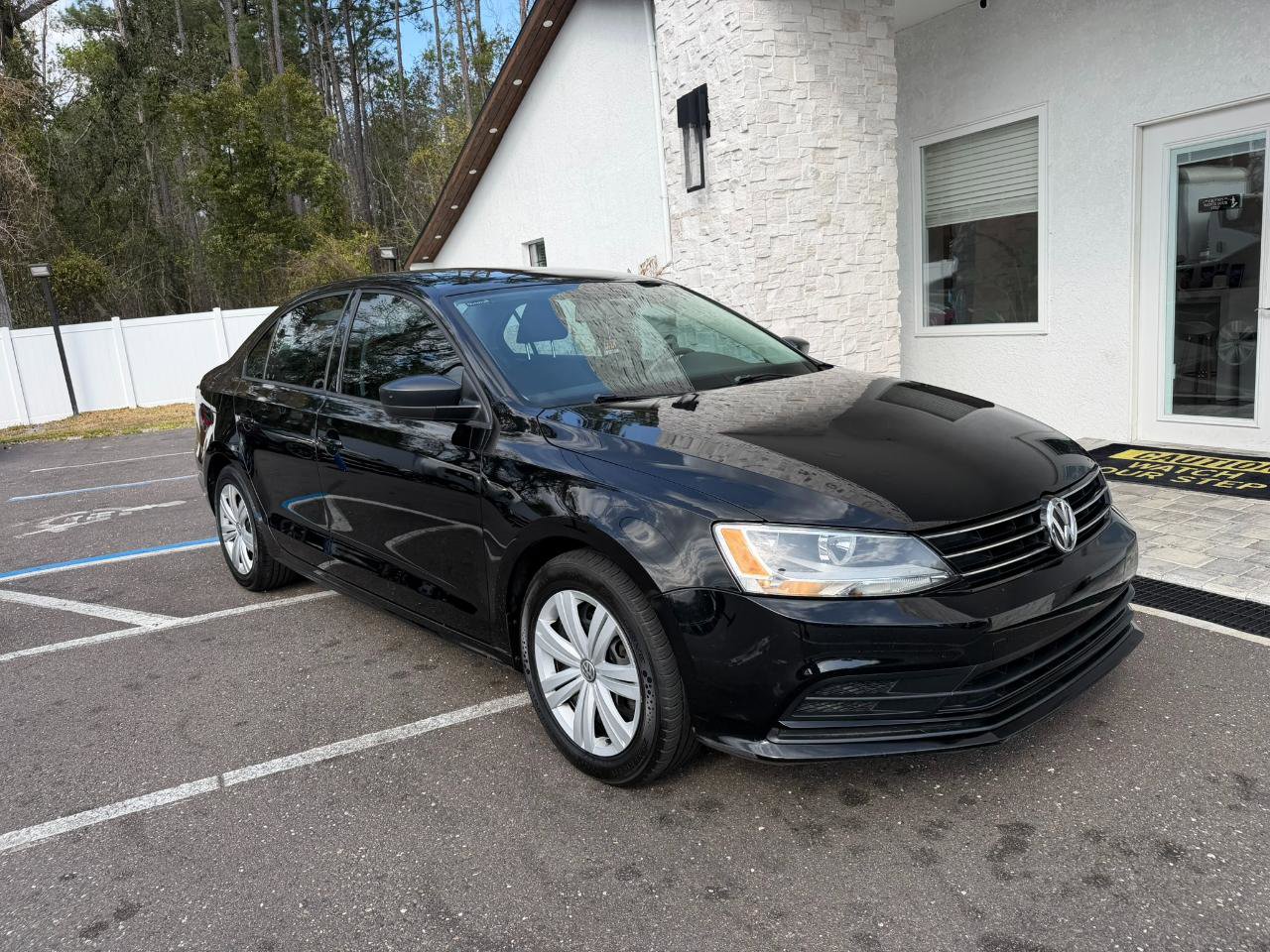 Used 2015 Volkswagen Jetta TDI S image 16