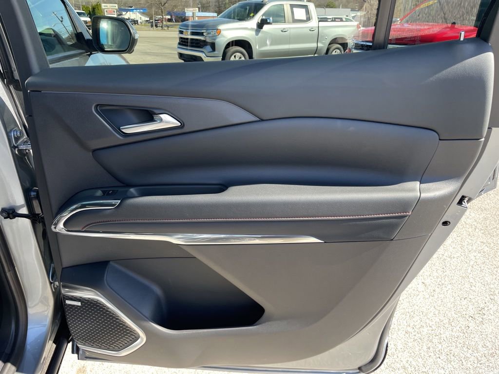 New 2026 Chevrolet Traverse RS image 41