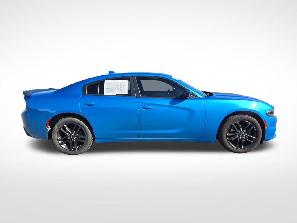 Used 2019 Dodge Charger SXT w/ Blacktop Package image 2