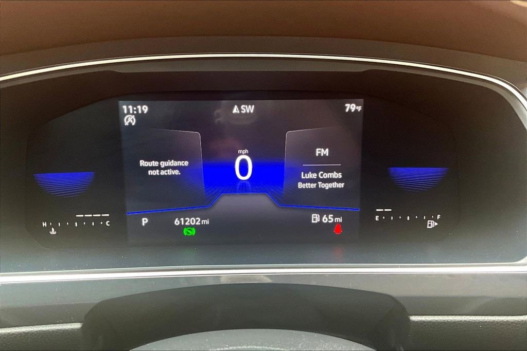 Used 2022 Volkswagen Tiguan SE image 28