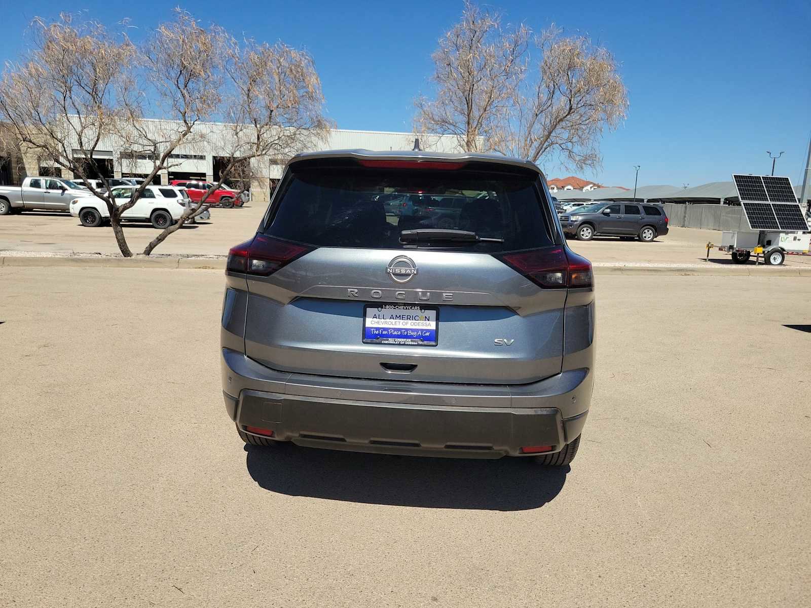 Used 2024 Nissan Rogue SV image 7