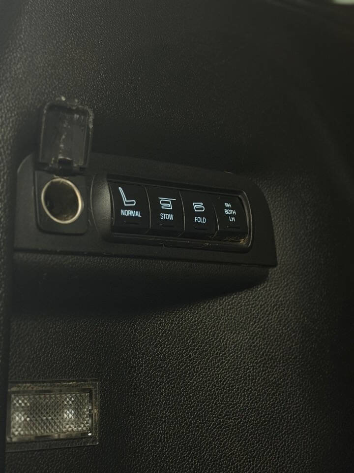 Used 2016 Ford Explorer Platinum image 13