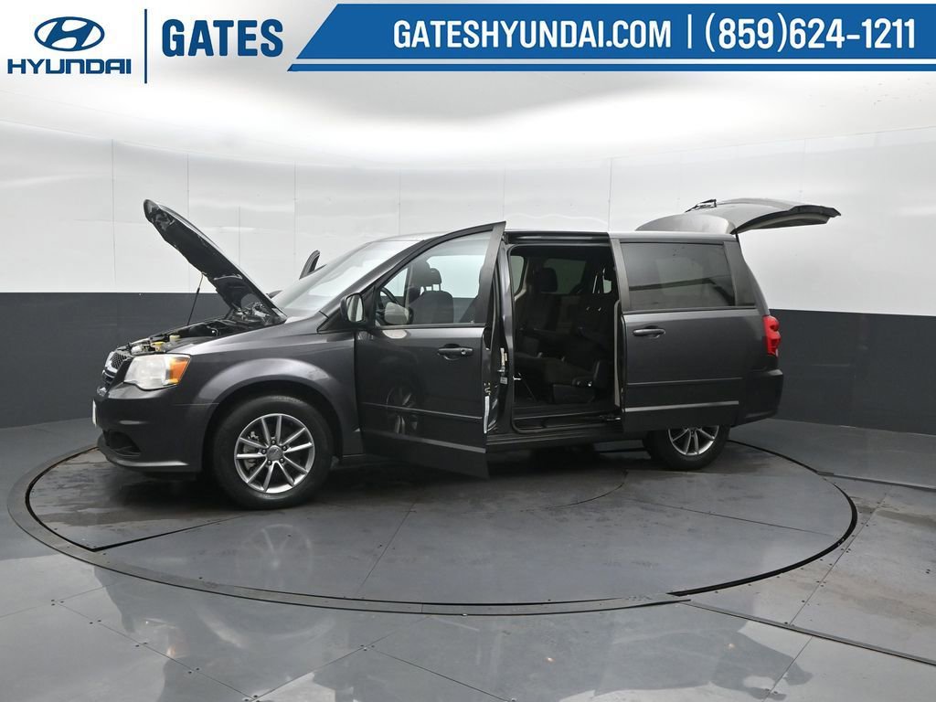 Used 2016 Dodge Grand Caravan SE image 52