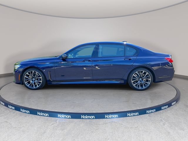 Used 2022 BMW 750i xDrive w/ Autobahn Package AWD/4WD image 9
