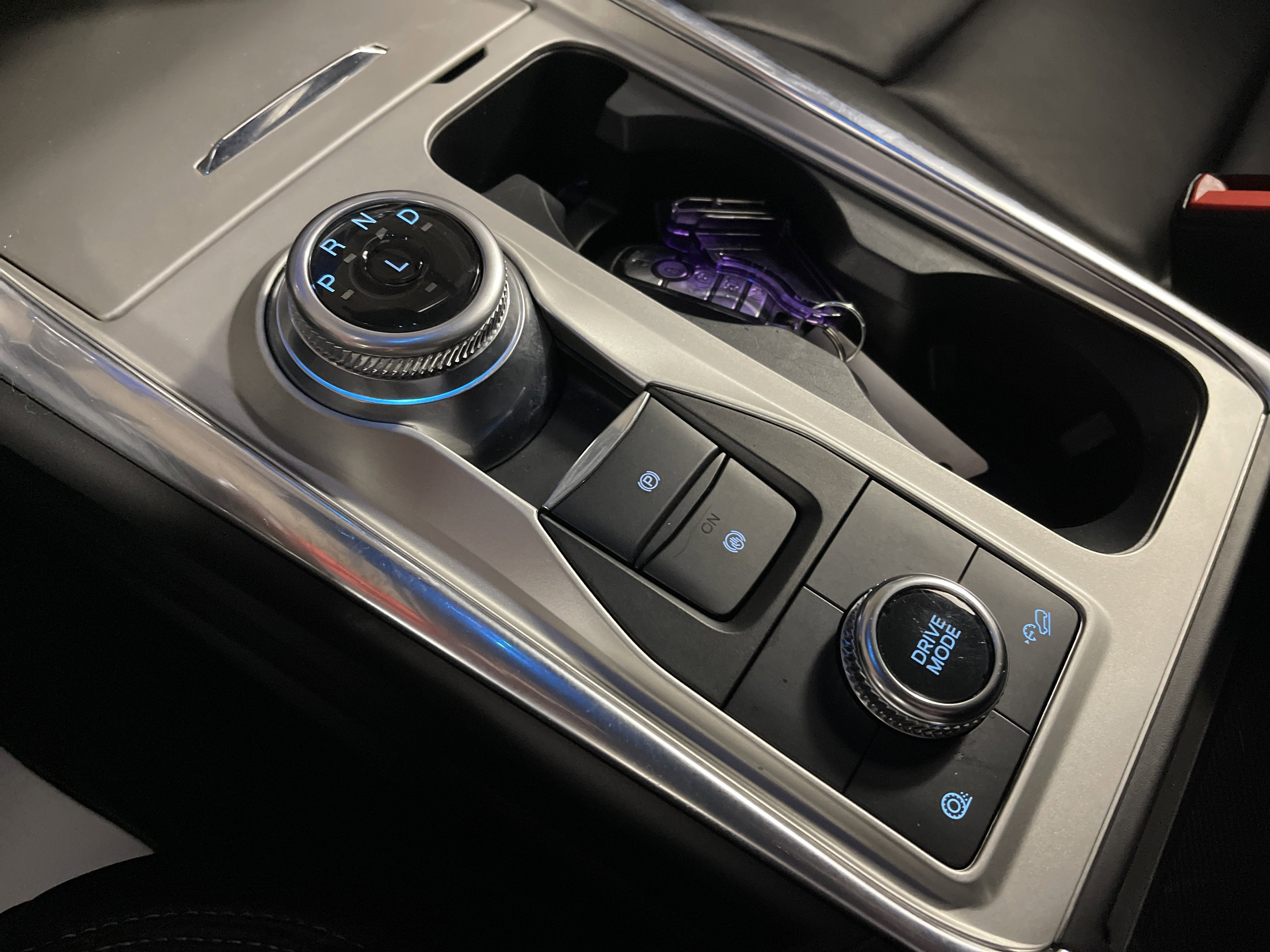 Used 2023 Ford Explorer XLT w/ Equipment Group 202A image 26