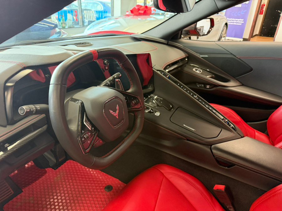 Used 2024 Chevrolet Corvette Stingray Coupe RWD image 34