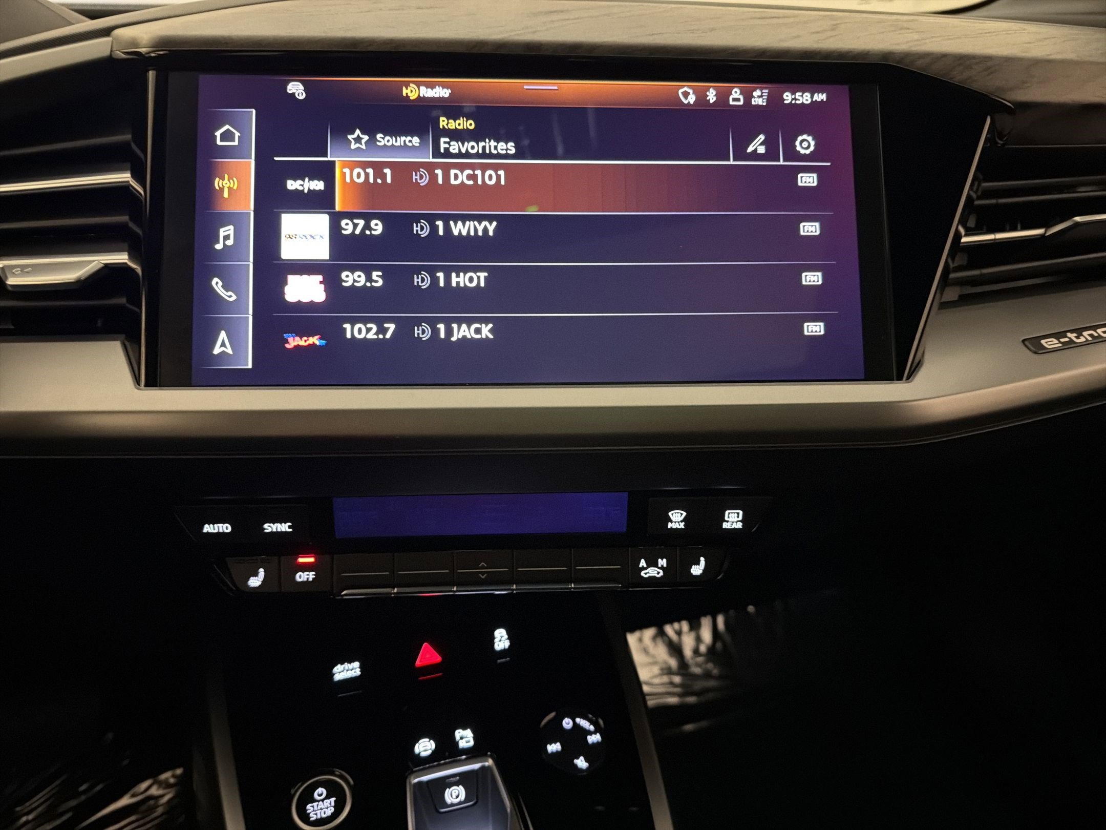 Certified 2023 Audi Q4 e-tron Premium Plus w/ Premium Plus image 21