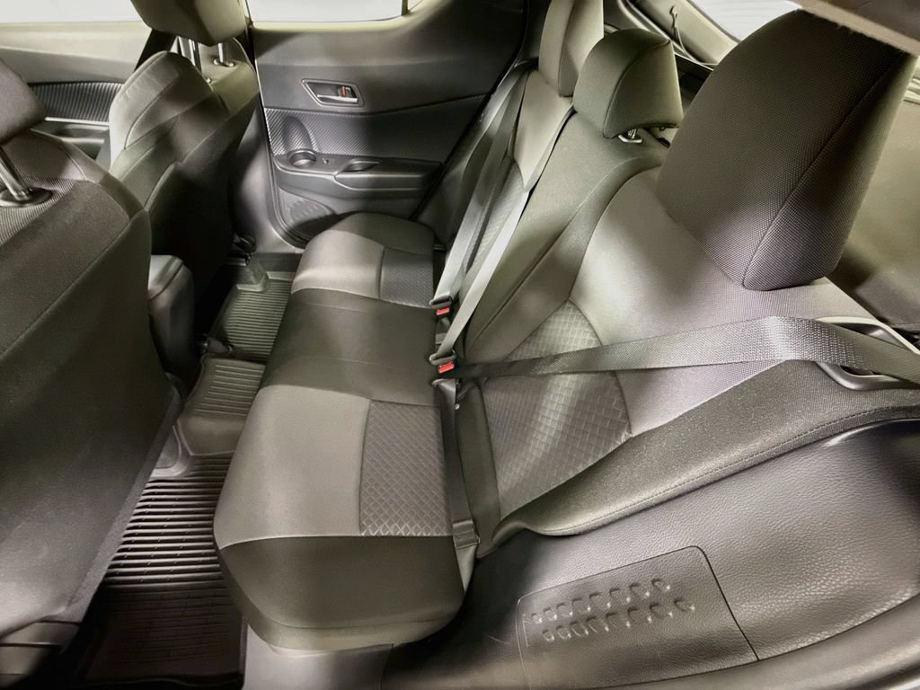 Used 2020 Toyota C-HR LE FWD image 25