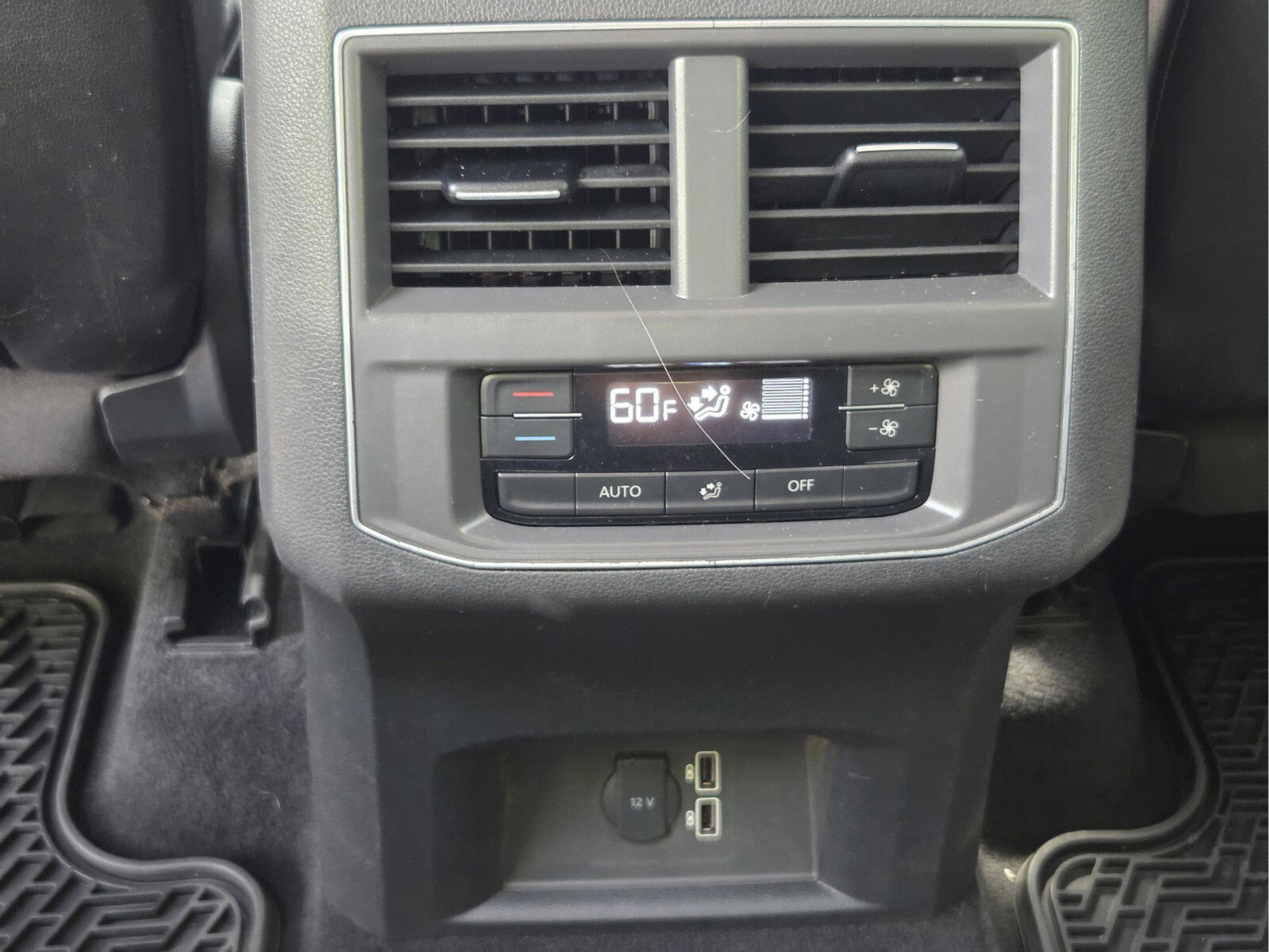 Used 2019 Volkswagen Atlas SE image 12