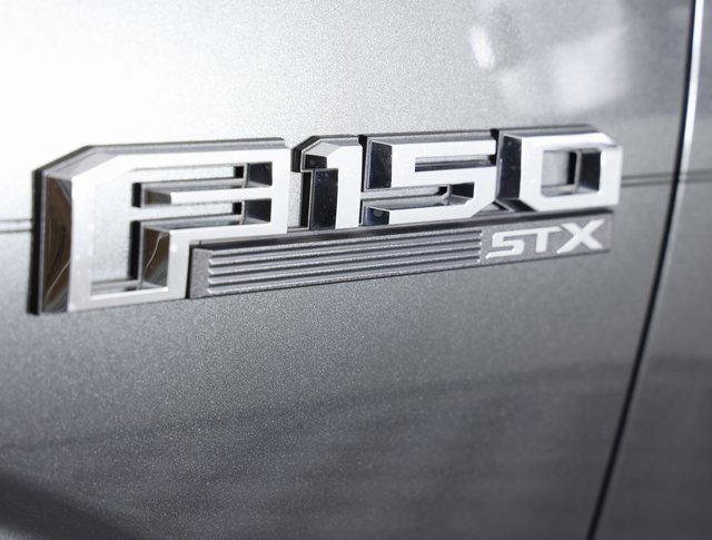 Used 2018 Ford F150 XL w/ Equipment Group 101A Mid image 2