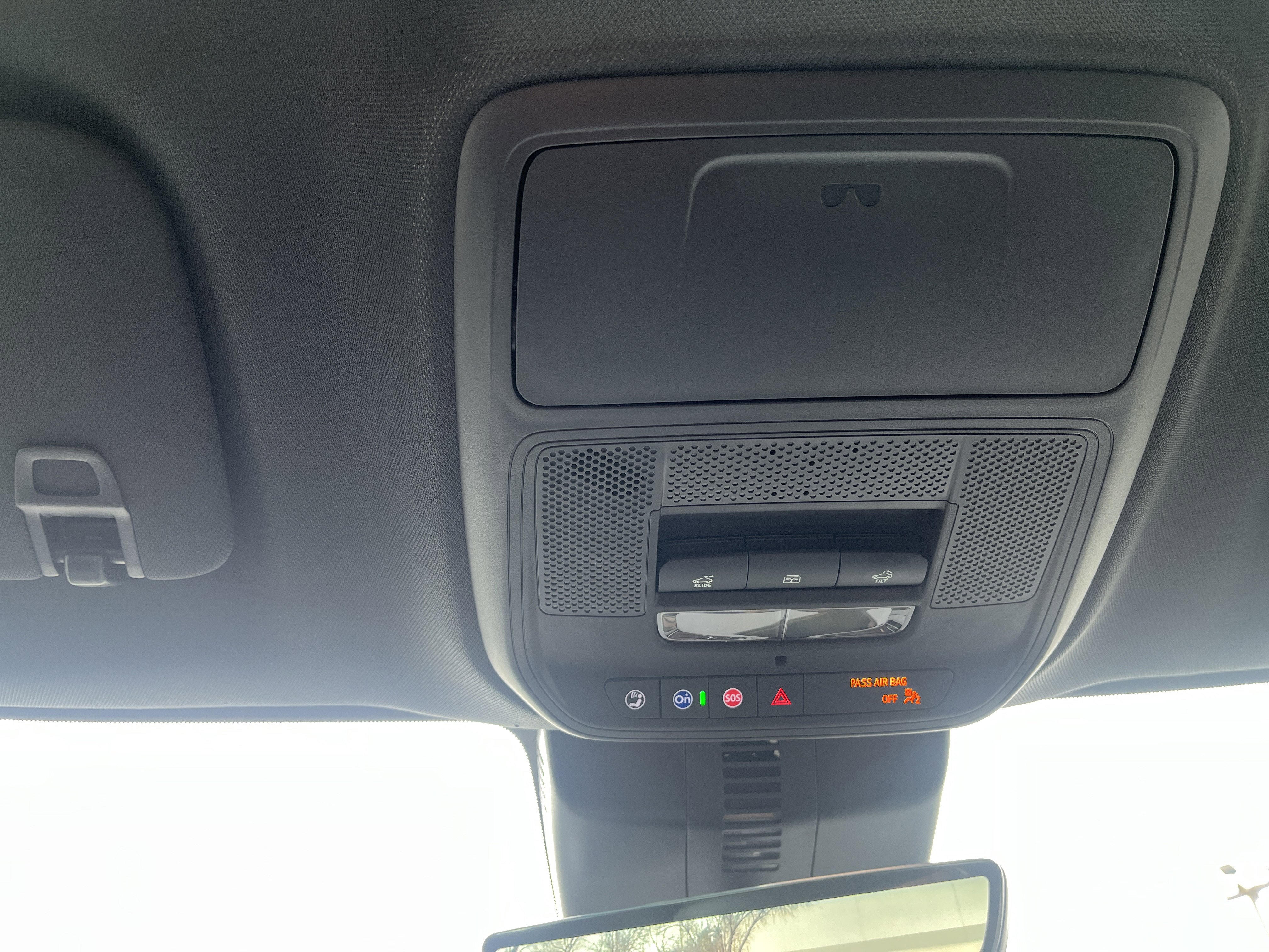 Used 2026 Chevrolet Traverse LT w/ Sun and Wheel Package image 35