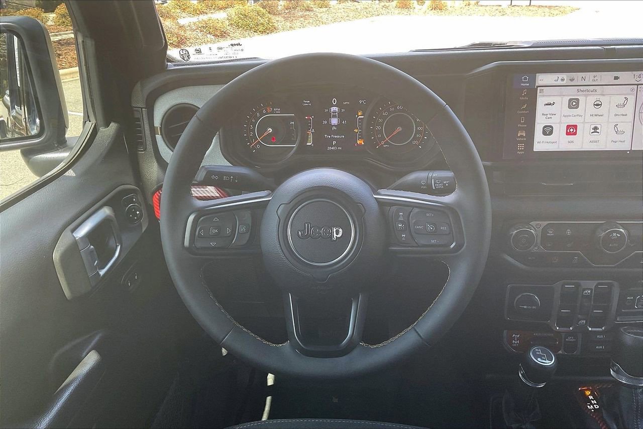 Certified 2024 Jeep Gladiator Mojave AWD/4WD image 10