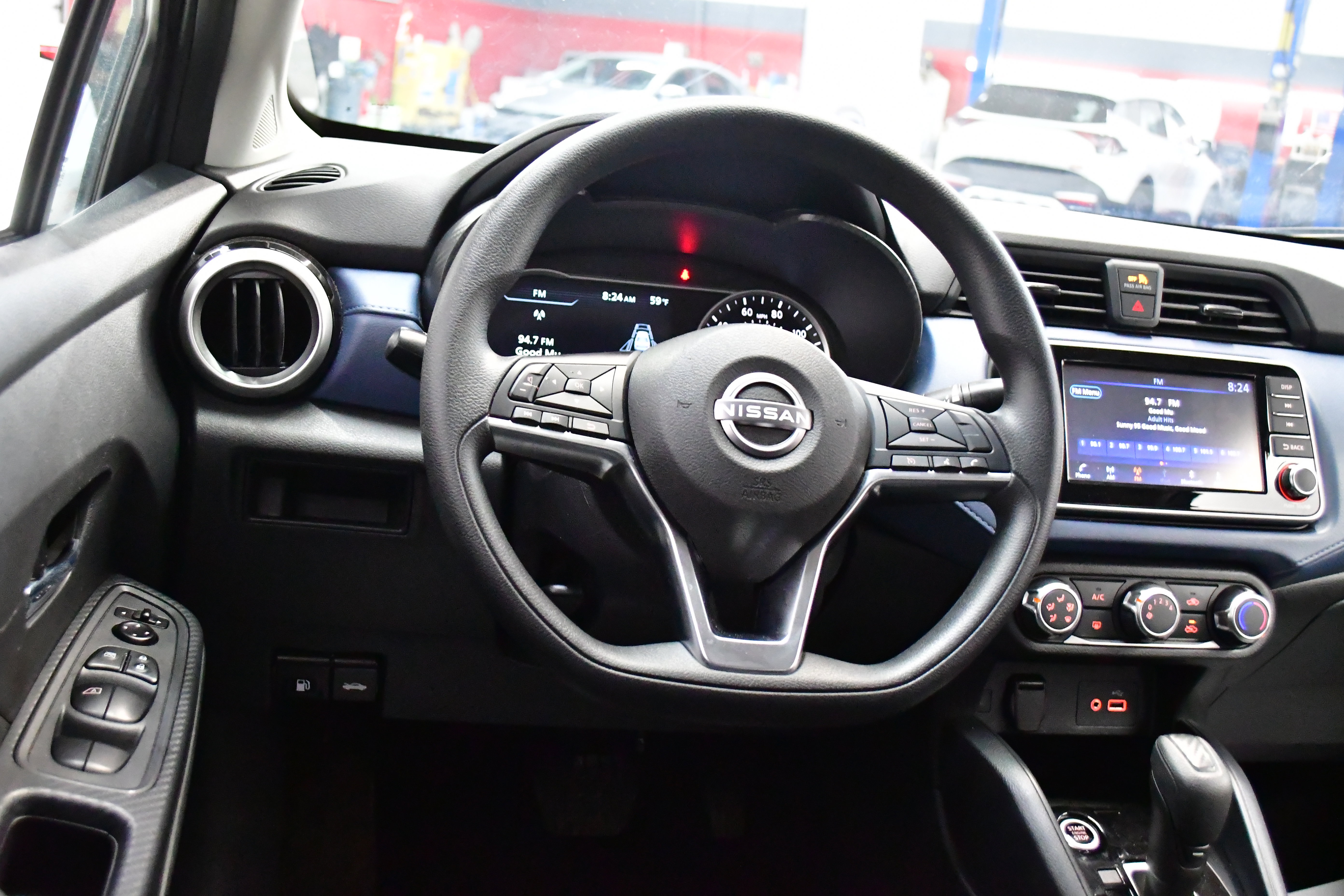 Used 2025 Nissan Versa SV image 14