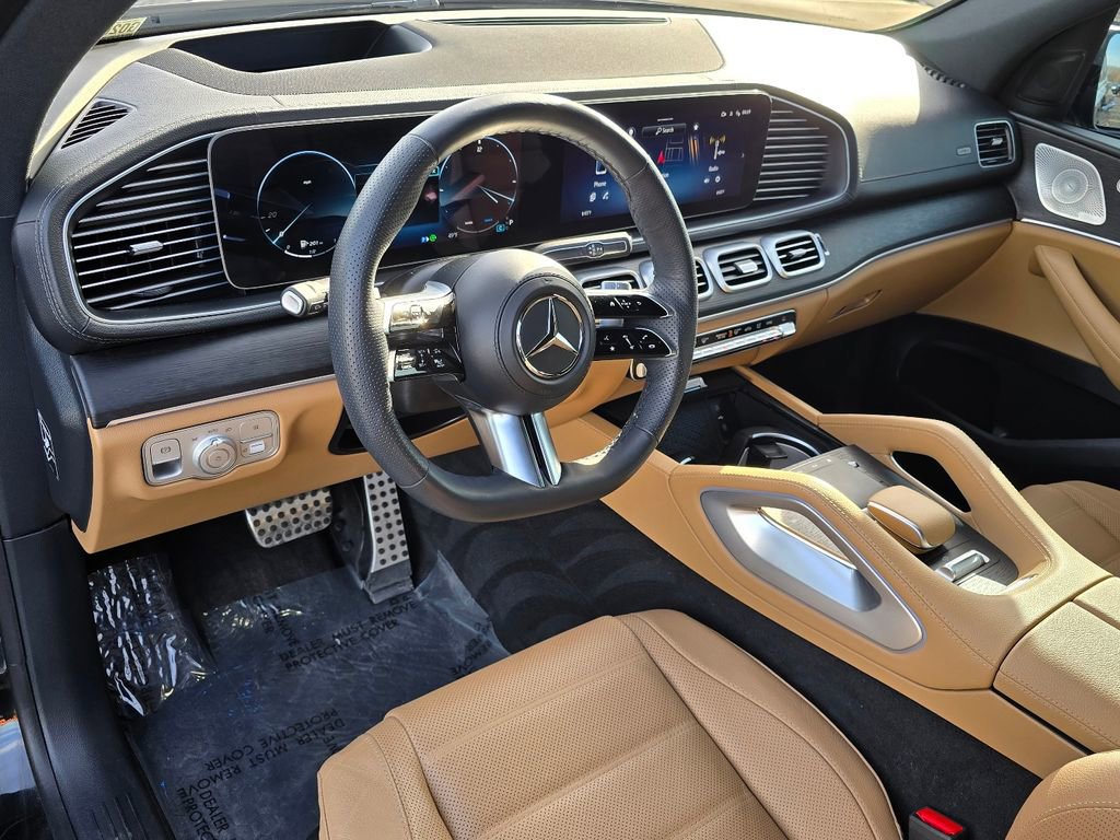Used 2024 Mercedes-Benz GLS 450 4MATIC image 18