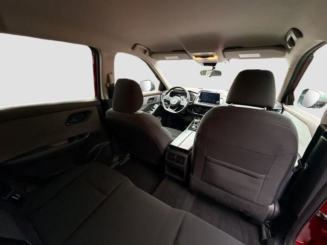 Used 2023 Nissan Rogue S image 25