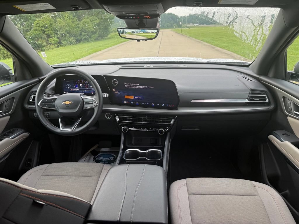 Used 2026 Chevrolet Traverse LT w/ Driver Confidence Package FWD image 20