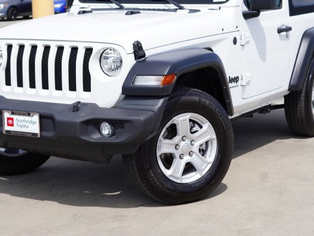 Used 2022 Jeep Wrangler Sport AWD/4WD image 6