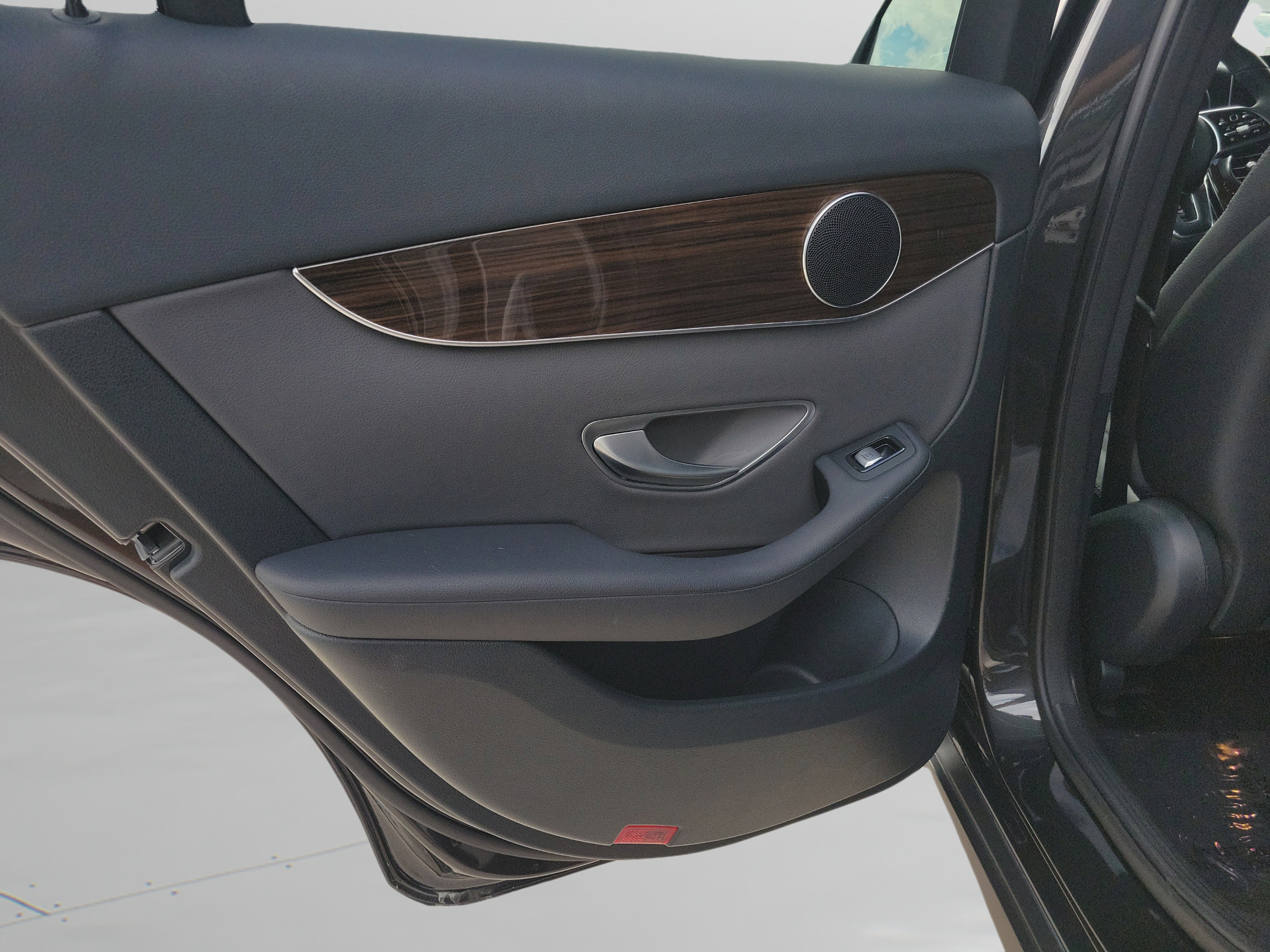 Certified 2023 Mercedes-Benz GLC 300 4MATIC Coupe image 7